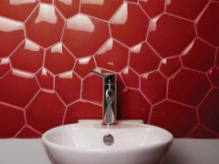 Красная плитка для ванной комнаты – неукротимая энергия