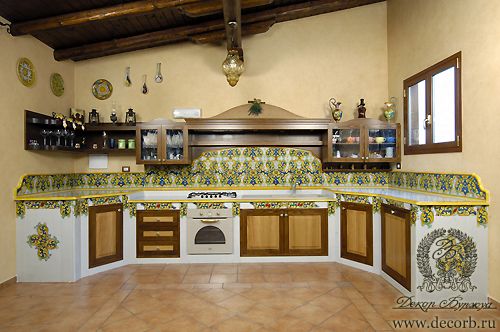 испанская плитка на кухне